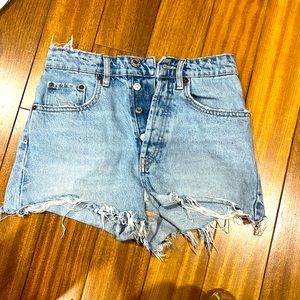 Blue light wash zara jean shorts